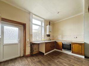 Kitchen- click for photo gallery